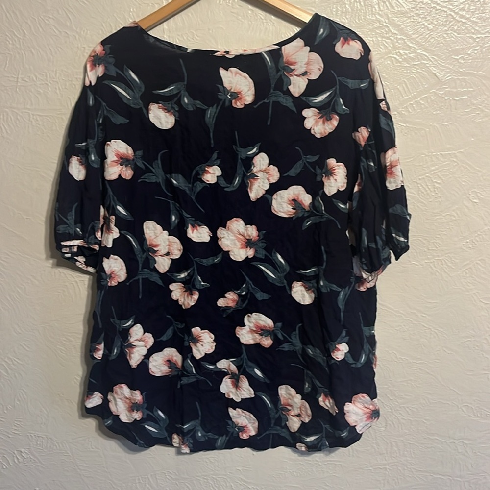 Cellabie Floral Feminine Pink and Blue Short Sleeve Blouse XL - Picture 6 of 6
